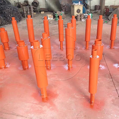 無約束波紋<a href=http://www.tjhrq.com target=_blank class=infotextkey>補償器</a>具有強力自導(dǎo)向和超強的抗彎才干