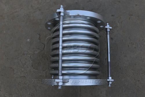 內(nèi)壓式和外壓式波紋<a href=http://www.tjhrq.com target=_blank class=infotextkey>補(bǔ)償器</a>存在的區(qū)別